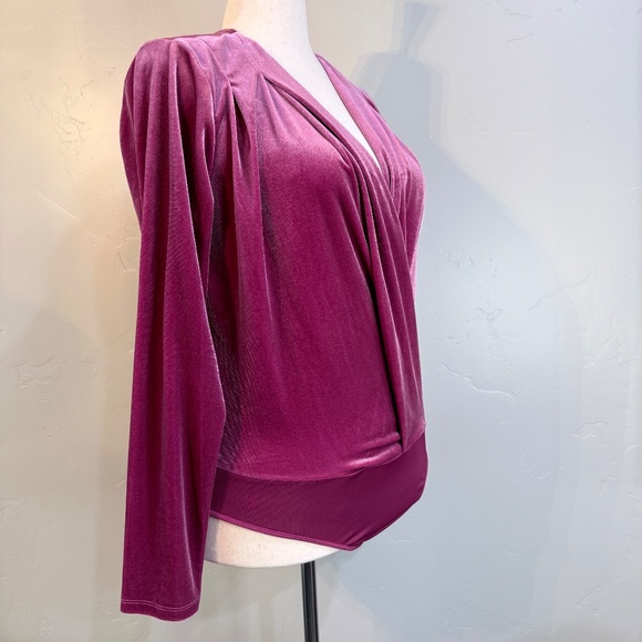 🔥 And Now This 1X Velvet Surplice Bodysuit — Holiday-Ready Raspberry Plus Size - Picture 4 of 5